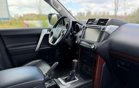 Toyota Land Cruiser Prado 150 рестайлинг 2, 2014 год, 3 650 000 рублей, 27 фотография