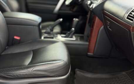 Toyota Land Cruiser Prado 150 рестайлинг 2, 2014 год, 3 650 000 рублей, 26 фотография