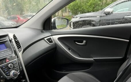 Hyundai i30 II рестайлинг, 2014 год, 1 000 000 рублей, 14 фотография