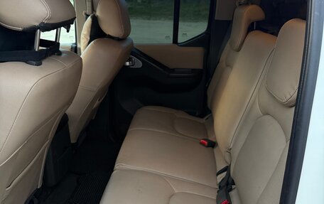 Nissan Navara (Frontier), 2011 год, 1 400 000 рублей, 8 фотография