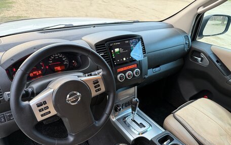 Nissan Navara (Frontier), 2011 год, 1 400 000 рублей, 6 фотография