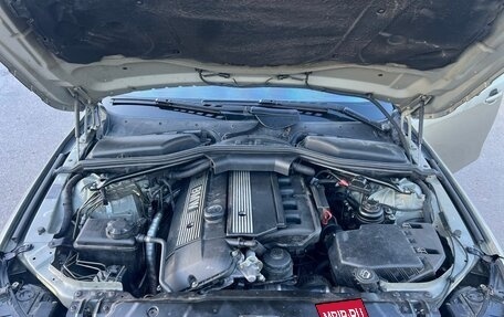 BMW 5 серия, 2004 год, 860 000 рублей, 17 фотография
