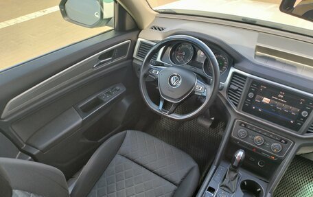 Volkswagen Teramont I, 2018 год, 3 450 000 рублей, 3 фотография