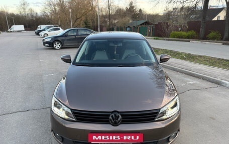 Volkswagen Jetta VI, 2011 год, 1 100 000 рублей, 4 фотография