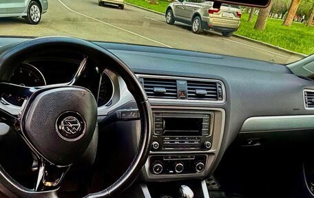 Volkswagen Jetta VI, 2017 год, 1 300 000 рублей, 8 фотография