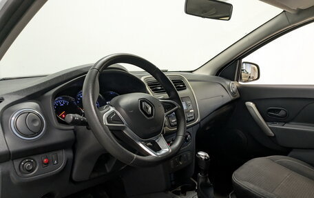 Renault Logan II, 2022 год, 900 000 рублей, 16 фотография