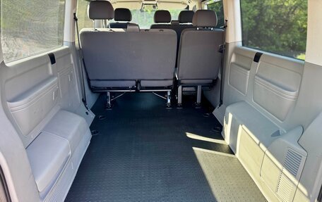 Volkswagen Caravelle T5, 2013 год, 1 970 000 рублей, 9 фотография
