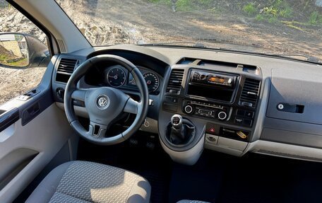 Volkswagen Caravelle T5, 2013 год, 1 970 000 рублей, 16 фотография
