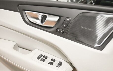 Volvo XC60 II, 2025 год, 8 900 000 рублей, 5 фотография