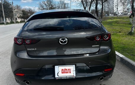 Mazda 3, 2021 год, 1 600 000 рублей, 11 фотография