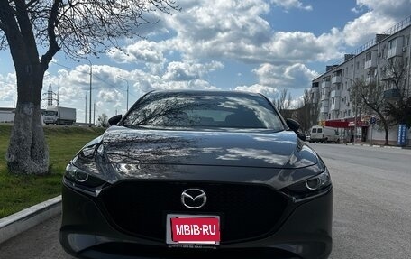 Mazda 3, 2021 год, 1 600 000 рублей, 8 фотография