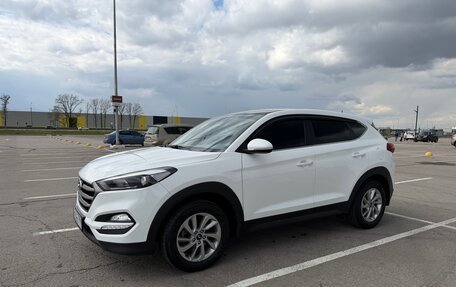 Hyundai Tucson III, 2016 год, 1 850 000 рублей, 1 фотография