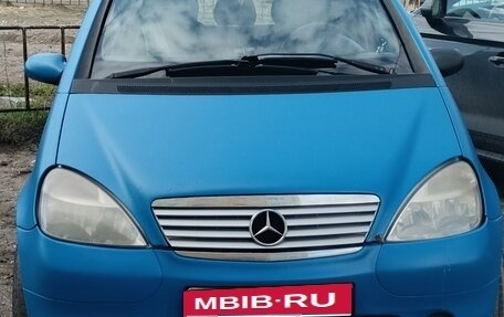 Mercedes-Benz A-Класс, 1998 год, 290 000 рублей, 1 фотография