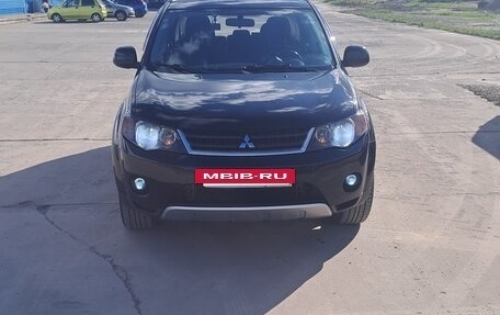 Mitsubishi Outlander III рестайлинг 3, 2008 год, 975 000 рублей, 9 фотография