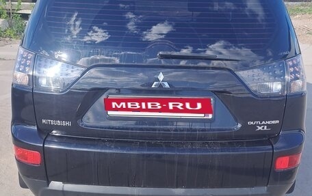 Mitsubishi Outlander III рестайлинг 3, 2008 год, 975 000 рублей, 13 фотография