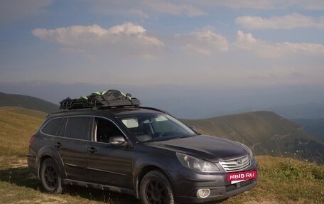 Subaru Outback IV рестайлинг, 2010 год, 1 100 000 рублей, 3 фотография