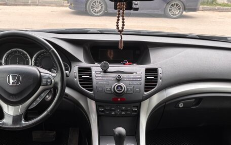 Honda Accord VIII рестайлинг, 2010 год, 1 200 000 рублей, 18 фотография