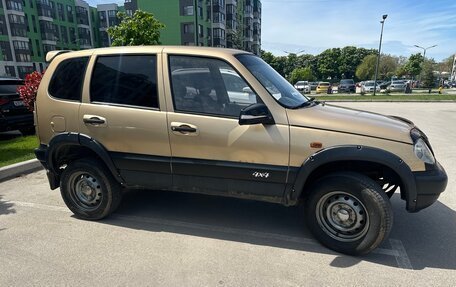 Chevrolet Niva I рестайлинг, 2005 год, 380 000 рублей, 3 фотография