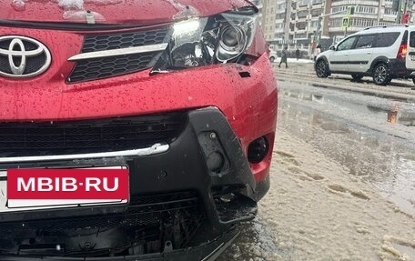 Toyota RAV4, 2015 год, 1 900 000 рублей, 4 фотография