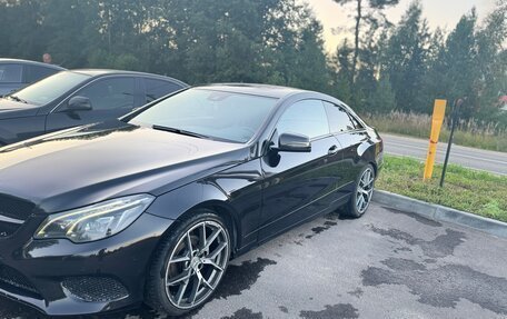 Mercedes-Benz E-Класс, 2013 год, 1 500 000 рублей, 3 фотография