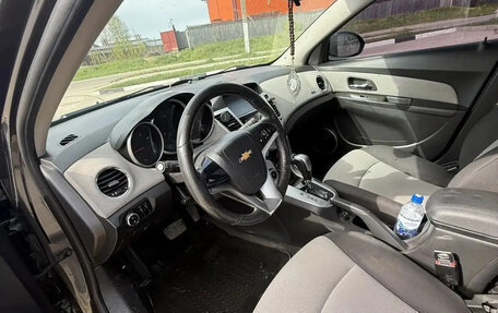 Chevrolet Cruze II, 2011 год, 700 000 рублей, 2 фотография
