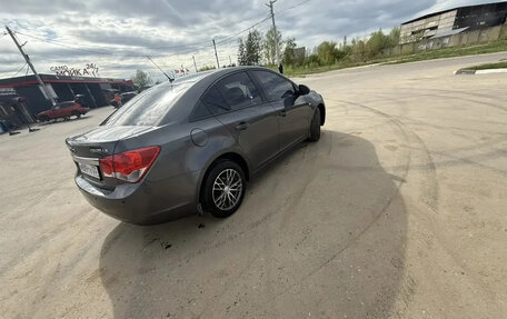 Chevrolet Cruze II, 2011 год, 700 000 рублей, 7 фотография