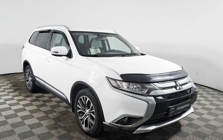 Mitsubishi Outlander III рестайлинг 3, 2017 год, 1 760 000 рублей, 3 фотография