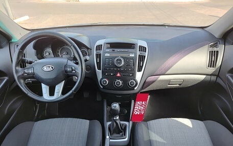KIA cee'd I рестайлинг, 2010 год, 675 000 рублей, 18 фотография