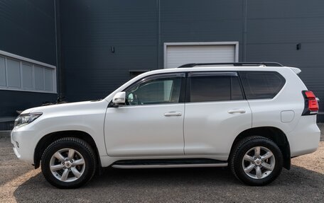 Toyota Land Cruiser Prado 150 рестайлинг 2, 2018 год, 4 800 000 рублей, 6 фотография