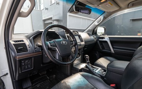 Toyota Land Cruiser Prado 150 рестайлинг 2, 2018 год, 4 800 000 рублей, 9 фотография
