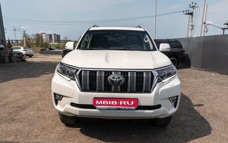 Toyota Land Cruiser Prado 150 рестайлинг 2, 2018 год, 4 800 000 рублей, 2 фотография