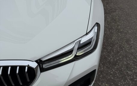 BMW 5 серия, 2021 год, 5 900 000 рублей, 5 фотография