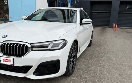BMW 5 серия, 2021 год, 5 900 000 рублей, 4 фотография