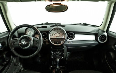 MINI Hatch, 2011 год, 749 585 рублей, 13 фотография