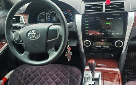 Toyota Camry, 2013 год, 1 370 000 рублей, 4 фотография