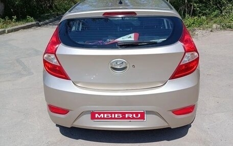 Hyundai Solaris II рестайлинг, 2012 год, 750 000 рублей, 4 фотография