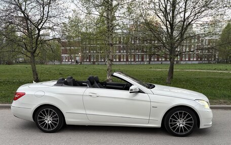 Mercedes-Benz E-Класс, 2010 год, 1 900 000 рублей, 2 фотография