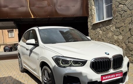 BMW X1, 2020 год, 3 500 000 рублей, 2 фотография
