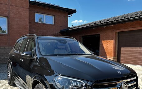 Mercedes-Benz GLS, 2024 год, 16 800 000 рублей, 3 фотография