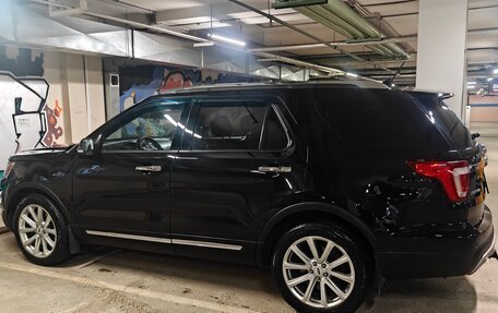 Ford Explorer VI, 2017 год, 2 550 000 рублей, 2 фотография