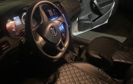 Volkswagen Polo VI (EU Market), 2015 год, 400 000 рублей, 7 фотография