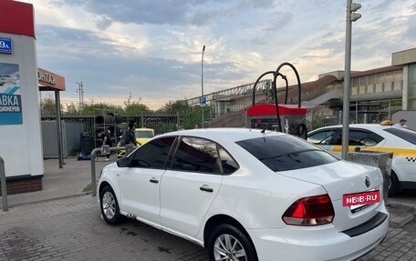 Volkswagen Polo VI (EU Market), 2015 год, 400 000 рублей, 3 фотография