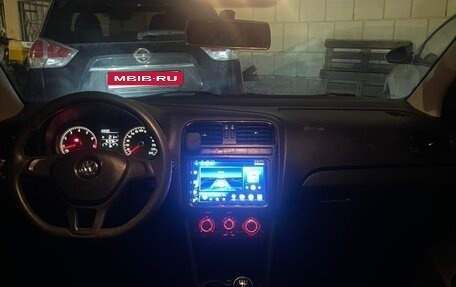 Volkswagen Polo VI (EU Market), 2015 год, 400 000 рублей, 6 фотография