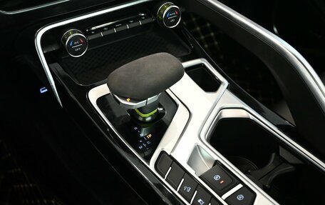 Geely Tugella FY11, 2023 год, 3 000 000 рублей, 18 фотография