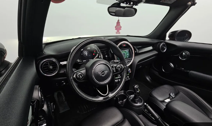 MINI Hatch F55/F56 рестайлинг, 2020 год, 1 850 000 рублей, 5 фотография