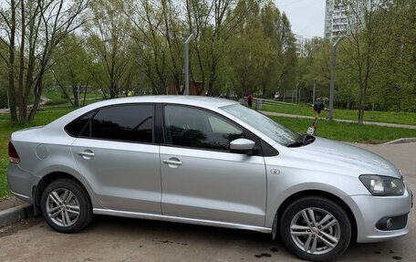Volkswagen Polo VI (EU Market), 2012 год, 725 000 рублей, 2 фотография