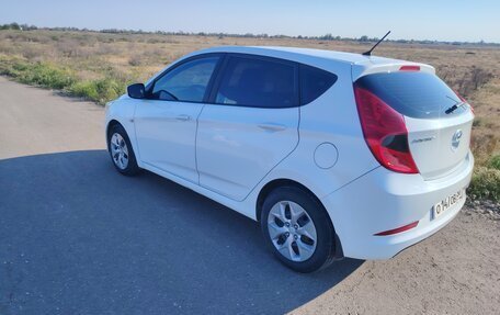 Hyundai Solaris II рестайлинг, 2016 год, 760 000 рублей, 4 фотография