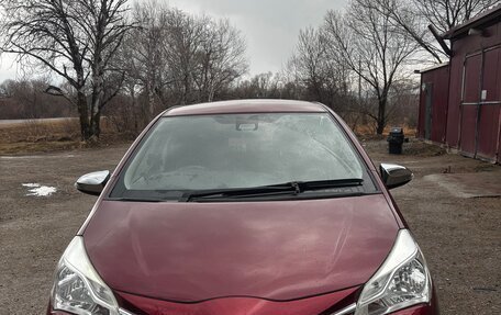 Toyota Vitz, 2017 год, 800 000 рублей, 2 фотография