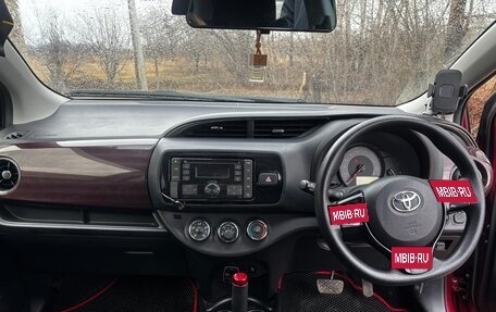 Toyota Vitz, 2017 год, 800 000 рублей, 14 фотография