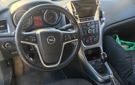 Opel Astra J, 2011 год, 600 000 рублей, 3 фотография